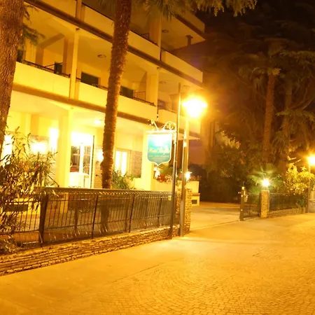 Hotel Broglia 4*