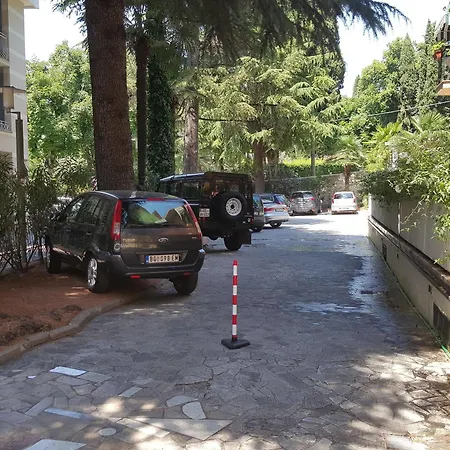 Broglia Hotell