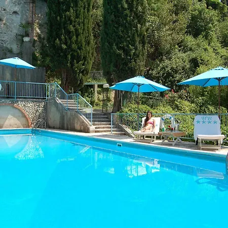 Broglia Hotell 4*