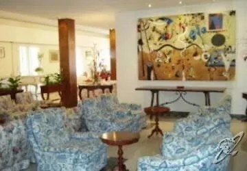 Broglia Hotel
