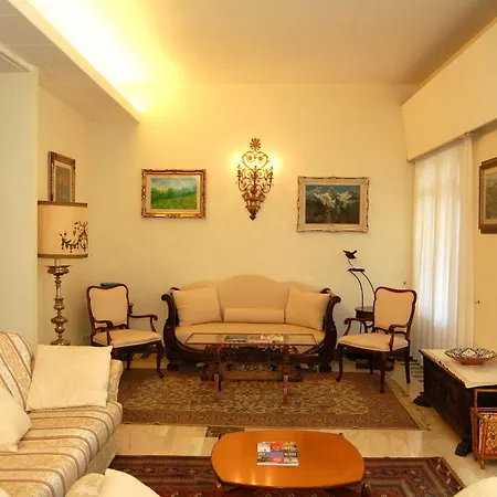 Broglia Hotel