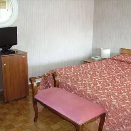 Broglia Hotel